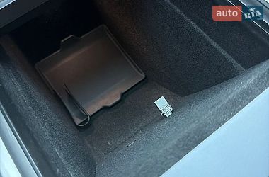 Седан Tesla Model 3 2020 в Вінниці