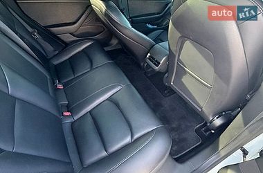 Седан Tesla Model 3 2020 в Вінниці
