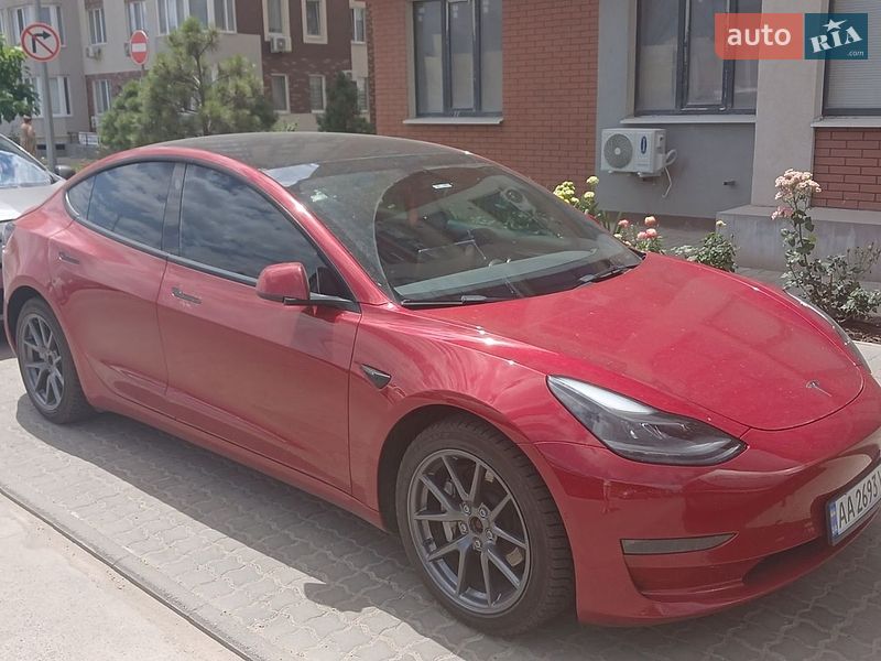 Седан Tesla Model 3 2022 в Одессе