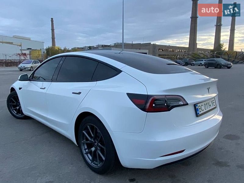 Седан Tesla Model 3 2021 в Дніпрі фото 2 Седан Tesla Model 3 2021 в Дніпрі