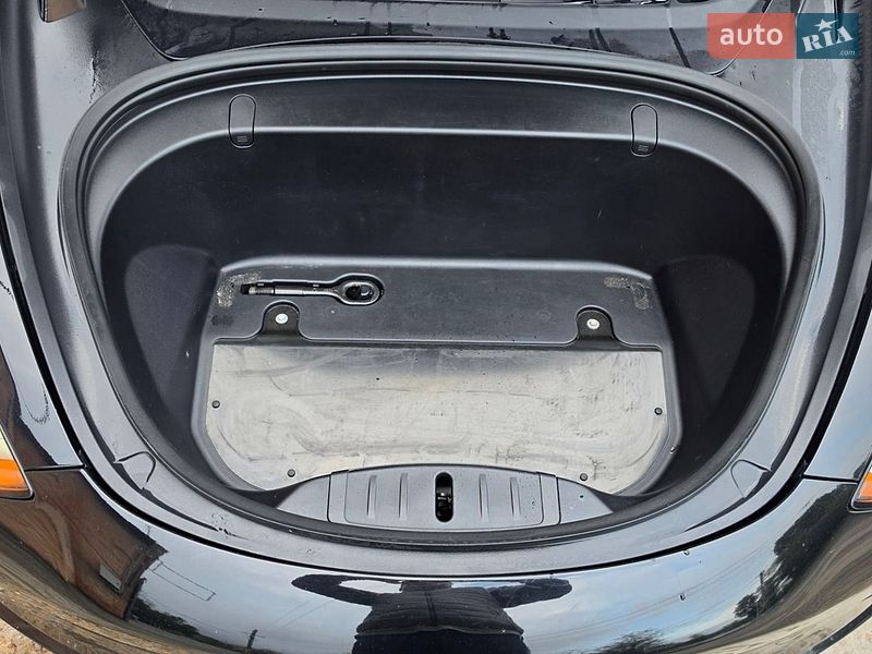 Седан Tesla Model 3 2018 в Білгороді-Дністровському