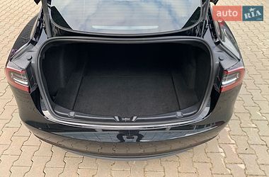 Седан Tesla Model 3 2022 в Києві