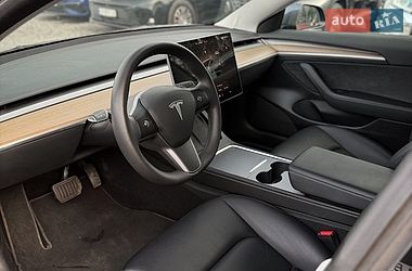 Седан Tesla Model 3 2023 в Дніпрі