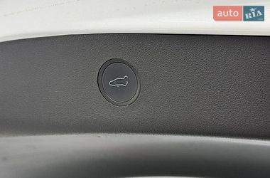 Седан Tesla Model 3 2021 в Рівному