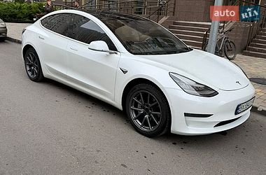 Седан Tesla Model 3 2019 в Одесі