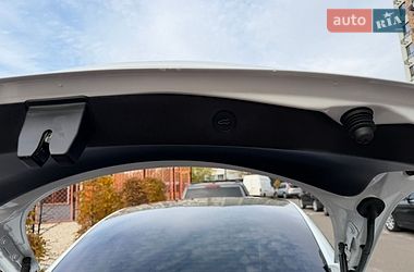 Седан Tesla Model 3 2022 в Киеве