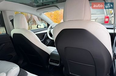 Седан Tesla Model 3 2022 в Киеве