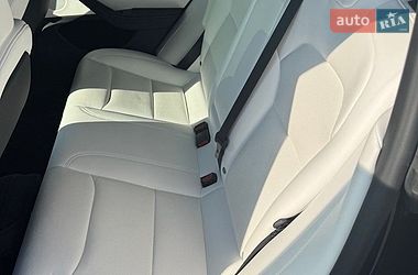Седан Tesla Model 3 2025 в Харькове