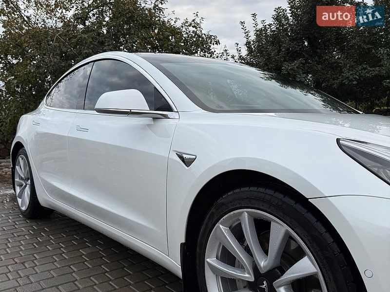 Седан Tesla Model 3 2020 в Харькове фото 6 Седан Tesla Model 3 2020 в Харькове