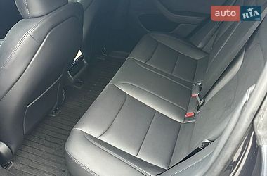 Седан Tesla Model 3 2024 в Виннице