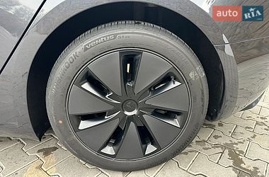 Седан Tesla Model 3 2024 в Виннице