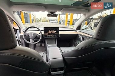 Седан Tesla Model 3 2023 в Харкові