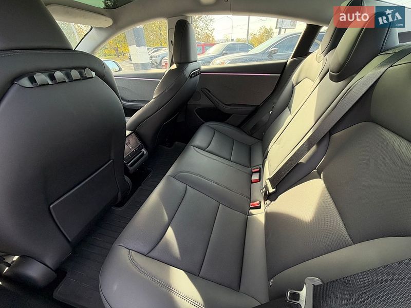 Седан Tesla Model 3 2025 в Харкові фото 11 Седан Tesla Model 3 2025 в Харкові