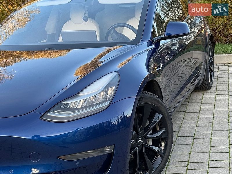 Седан Tesla Model 3 2018 в Львові фото 12 Седан Tesla Model 3 2018 в Львові