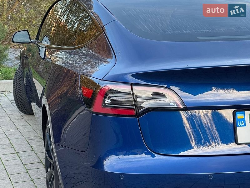 Седан Tesla Model 3 2018 в Львові фото 16 Седан Tesla Model 3 2018 в Львові