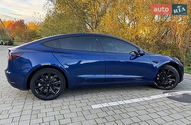 Седан Tesla Model 3 2018 в Львові фото 14 Седан Tesla Model 3 2018 в Львові
