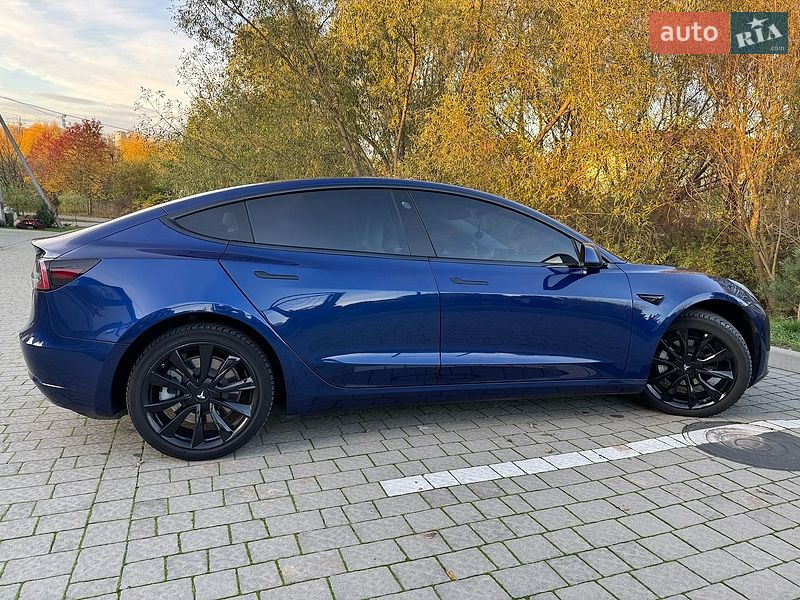 Седан Tesla Model 3 2018 в Львові фото 14 Седан Tesla Model 3 2018 в Львові