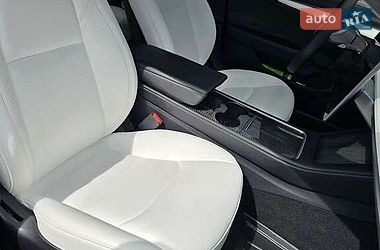 Седан Tesla Model 3 2022 в Киеве