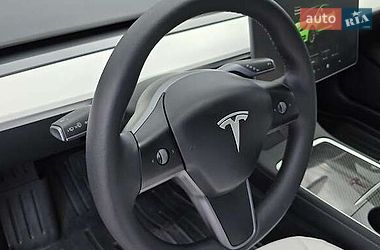 Седан Tesla Model 3 2022 в Киеве