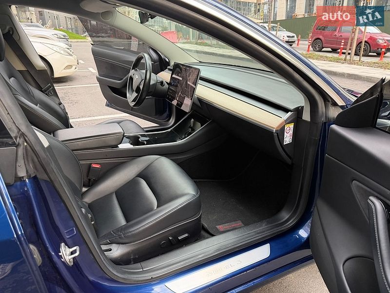 Седан Tesla Model 3 2019 в Киеве фото 10 Седан Tesla Model 3 2019 в Киеве
