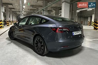 Седан Tesla Model 3 2022 в Черкассах