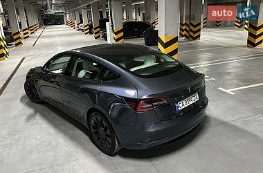 Седан Tesla Model 3 2022 в Черкассах