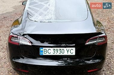 Седан Tesla Model 3 2019 в Рудки
