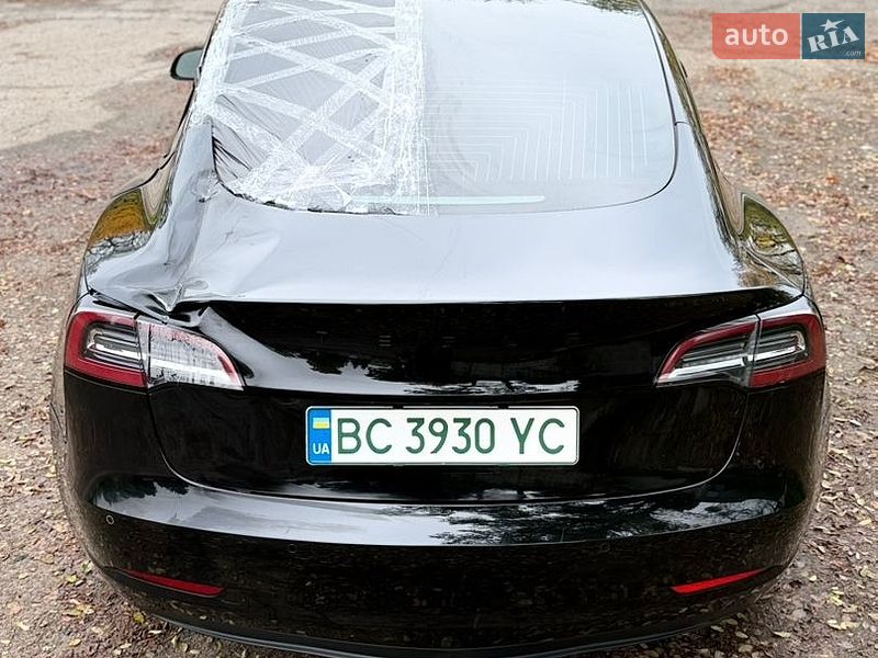 Седан Tesla Model 3 2019 в Рудки