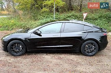 Седан Tesla Model 3 2019 в Рудки