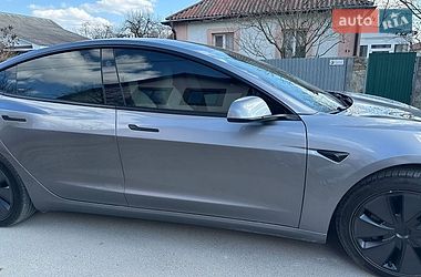 Седан Tesla Model 3 2024 в Звягеле