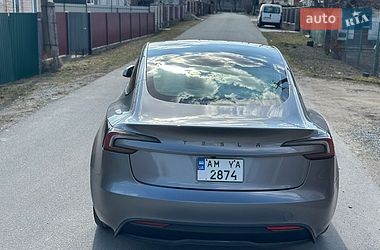 Седан Tesla Model 3 2024 в Звягеле