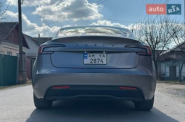 Седан Tesla Model 3 2024 в Звягеле