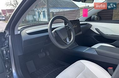 Седан Tesla Model 3 2024 в Звягеле