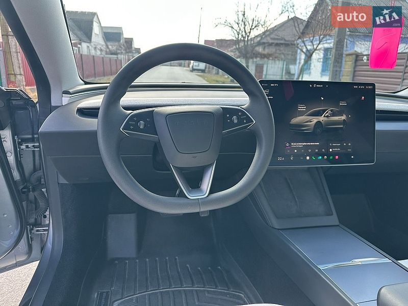 Седан Tesla Model 3 2024 в Звягеле