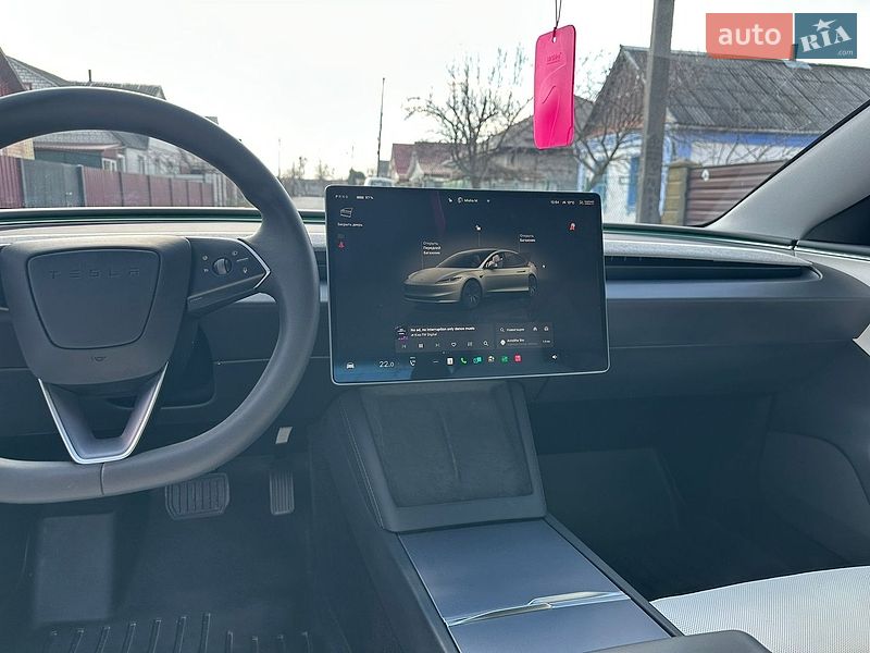 Седан Tesla Model 3 2024 в Звягеле
