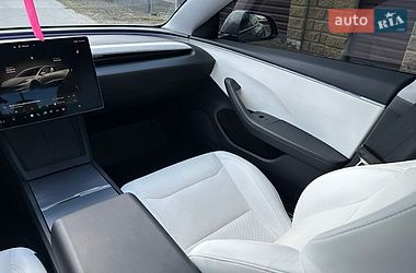 Седан Tesla Model 3 2024 в Звягелі фото 52 Седан Tesla Model 3 2024 в Звягелі