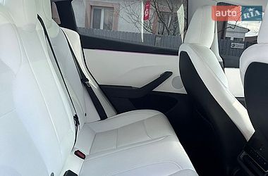 Седан Tesla Model 3 2024 в Звягеле