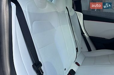 Седан Tesla Model 3 2024 в Звягеле