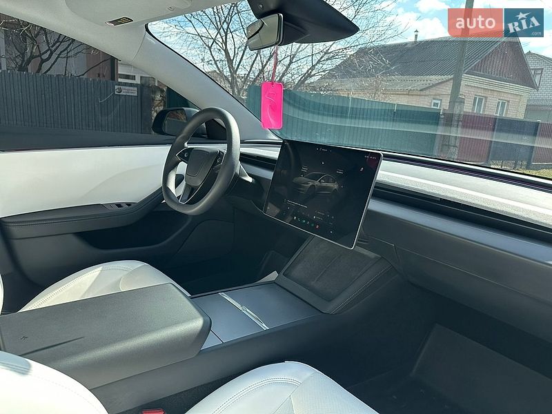 Седан Tesla Model 3 2024 в Звягелі фото 72 Седан Tesla Model 3 2024 в Звягелі