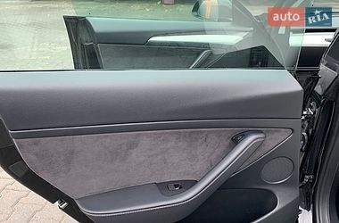 Седан Tesla Model 3 2023 в Хмельницькому