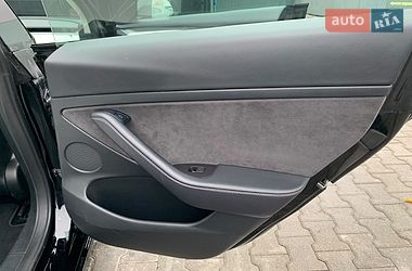 Седан Tesla Model 3 2023 в Хмельницькому