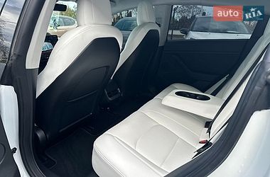 Седан Tesla Model 3 2022 в Білій Церкві