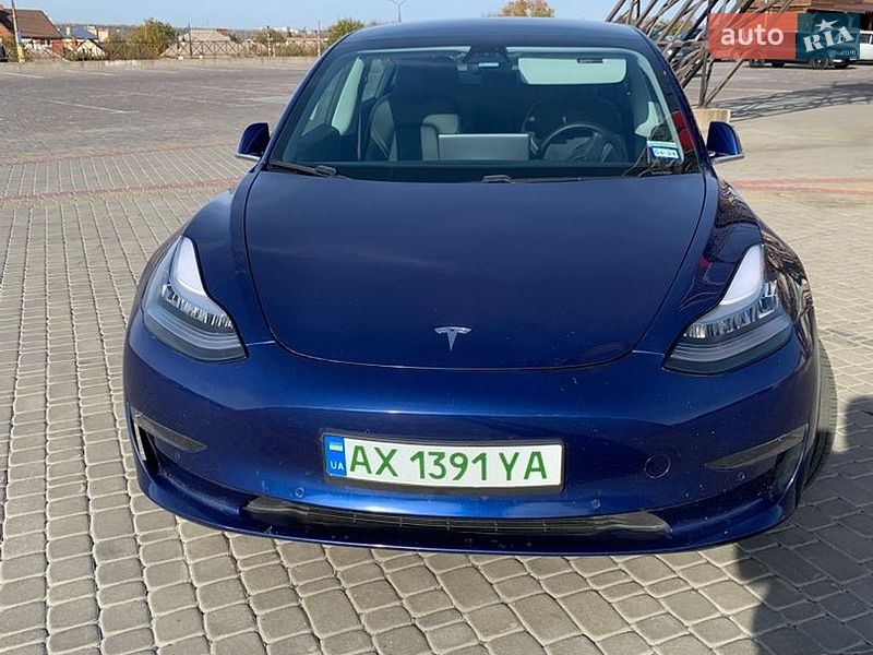 Седан Tesla Model 3 2019 в Харькове