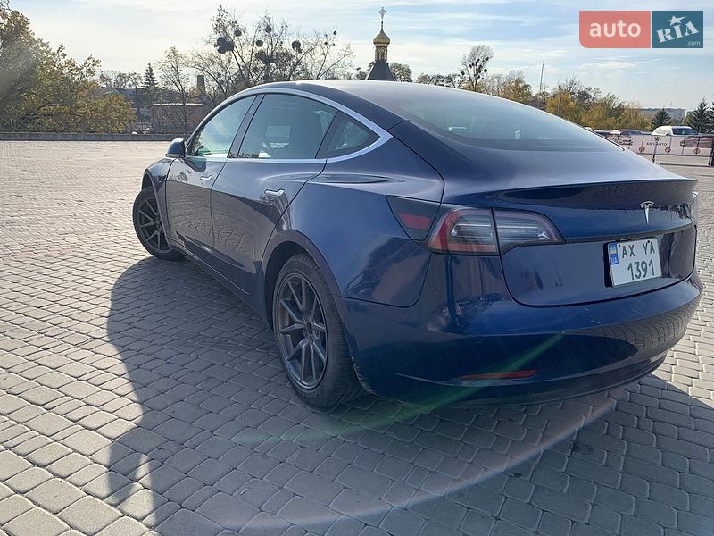 Седан Tesla Model 3 2019 в Харькове
