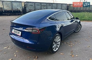 Седан Tesla Model 3 2020 в Львове