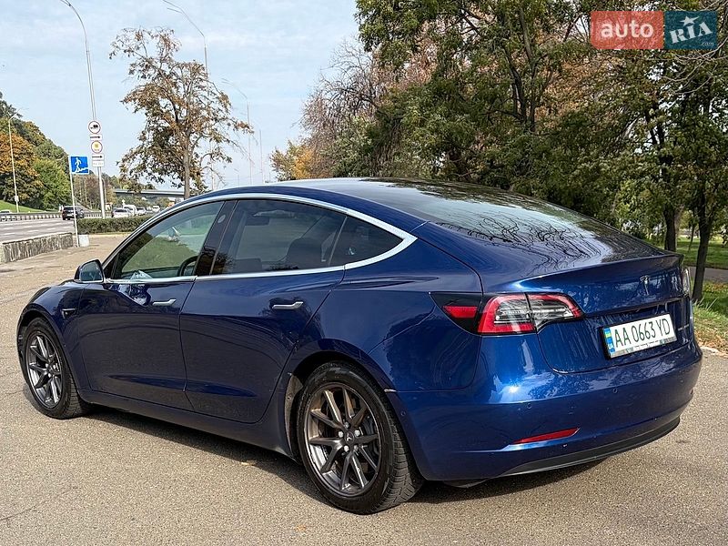 Седан Tesla Model 3 2019 в Киеве фото 7 Седан Tesla Model 3 2019 в Киеве