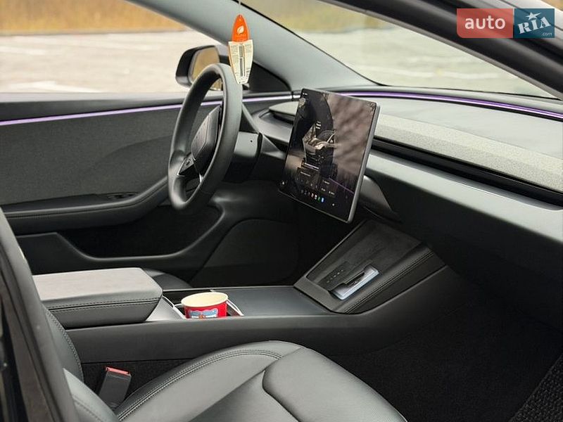 Седан Tesla Model 3 2025 в Хмельницком фото 27 Седан Tesla Model 3 2025 в Хмельницком