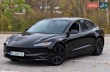 Седан Tesla Model 3 2025 в Хмельницком