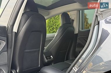 Седан Tesla Model 3 2020 в Рівному