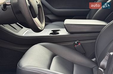 Седан Tesla Model 3 2023 в Тернополі фото 28 Седан Tesla Model 3 2023 в Тернополі